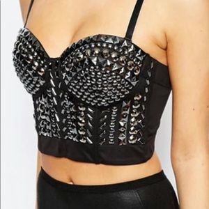 🌺🌸Studded BRALET with removable straps💃🏻